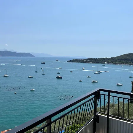 Appartamento Casemaggi Attico Sul Mare, Penthouse On The Sea *