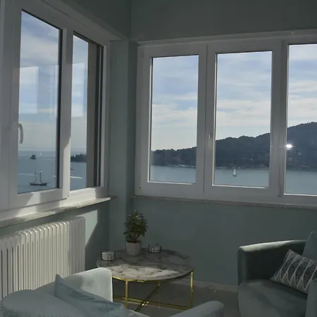 Appartamento Casemaggi Attico Sul Mare, Penthouse On The Sea *