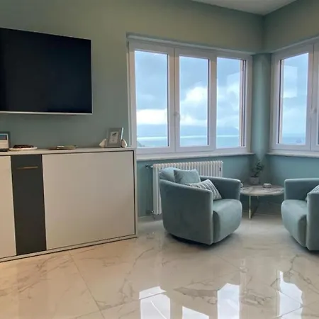 Casemaggi Attico Sul Mare, Penthouse On The Sea * ポルトヴェーネレ